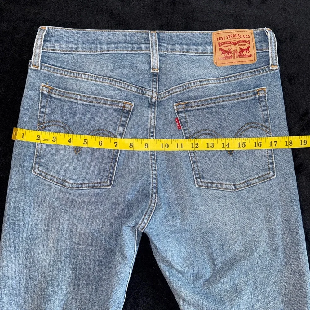 Levi's Wedgie Skinny - Picture 15 of 15
